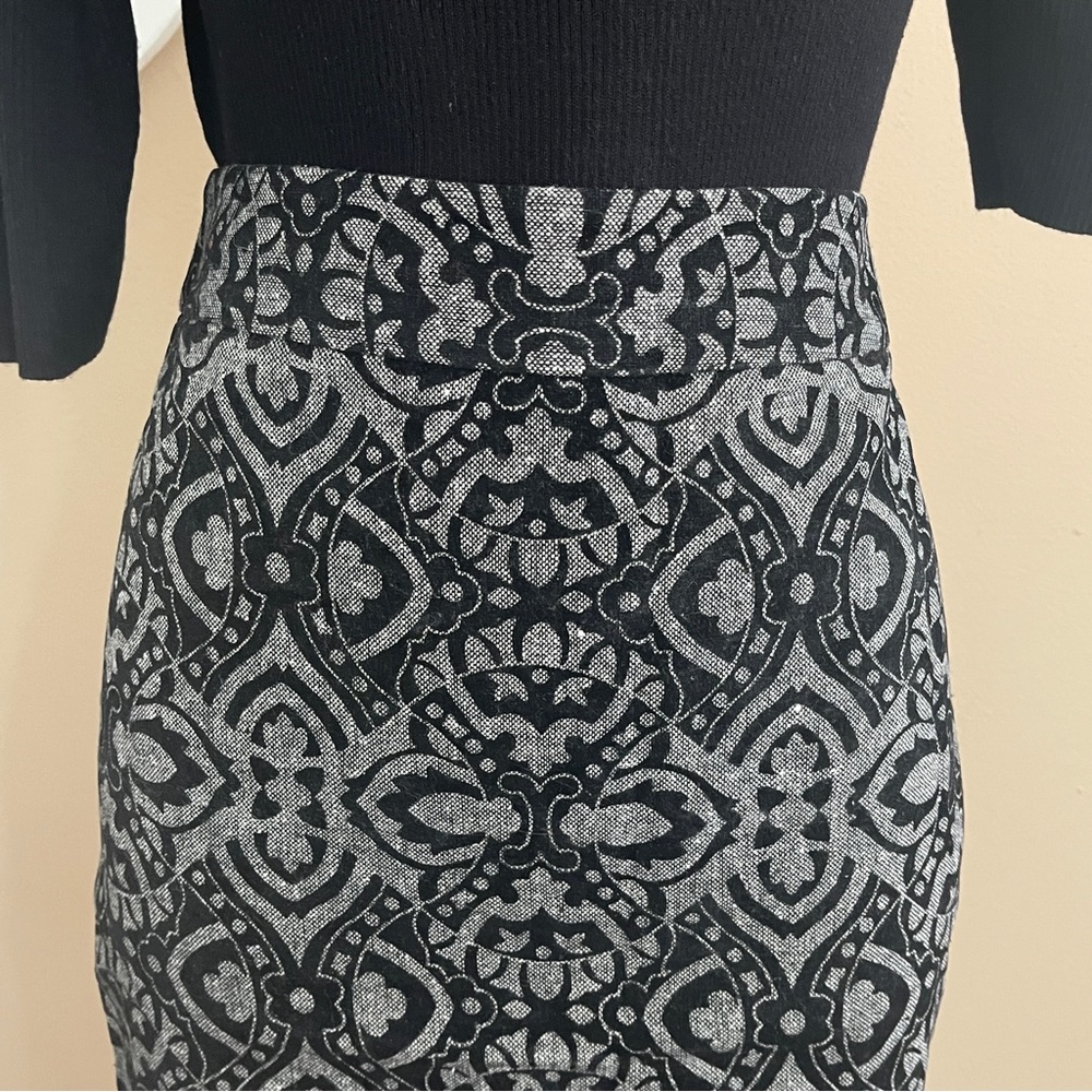 Ann Taylor Black Over Gray Velvet-texture Pencil Skirt Lined Size 10 - Picture 2 of 13